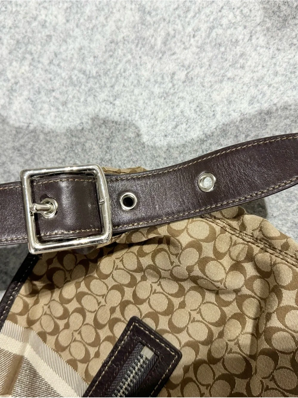 Genuine Coach Legacy Signature Duffle Shoulder Handbag L1371-29621E Tan/Brown